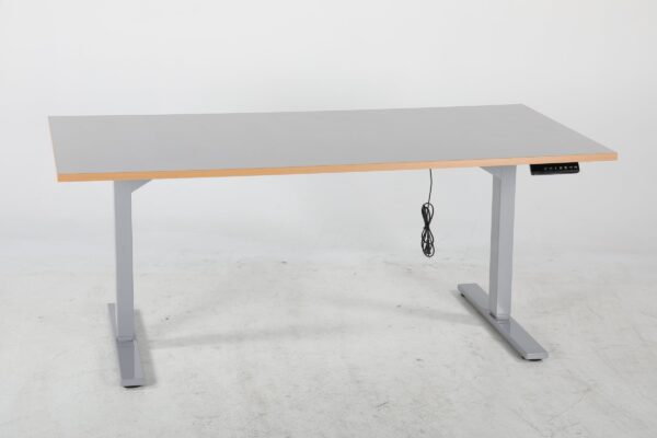 Elektrisch in hoogte verstelbare werktafel – 1.600 of 2.000 mm – afbeelding 2
